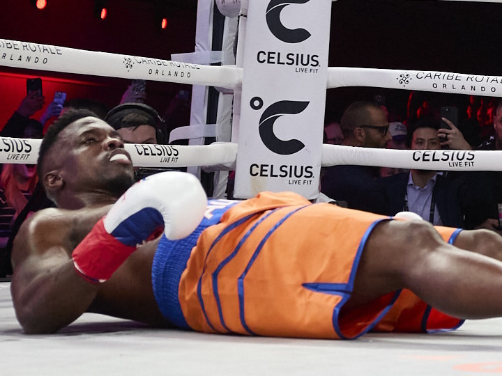 Photos jake paul crushes andre august in one round with vicious